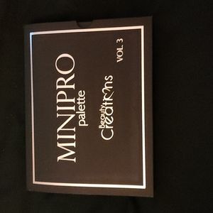 ⭐5 for $25 Minipro eyeshadow palette Volume 3 by Beauty creations